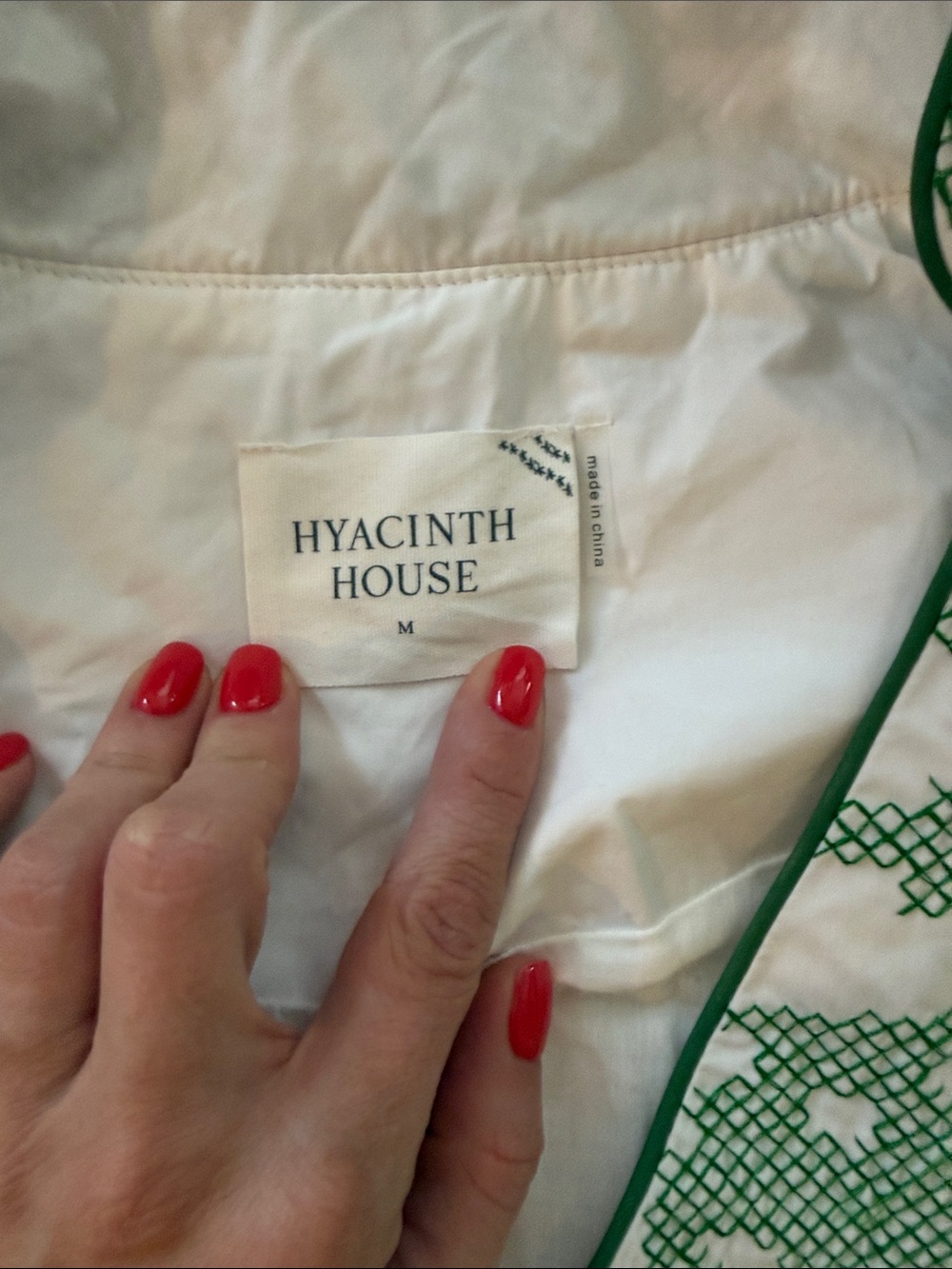 Tuckernuck- Hyacinth House White & Green Embroidered Arem Caftan - Picture 4 of 4